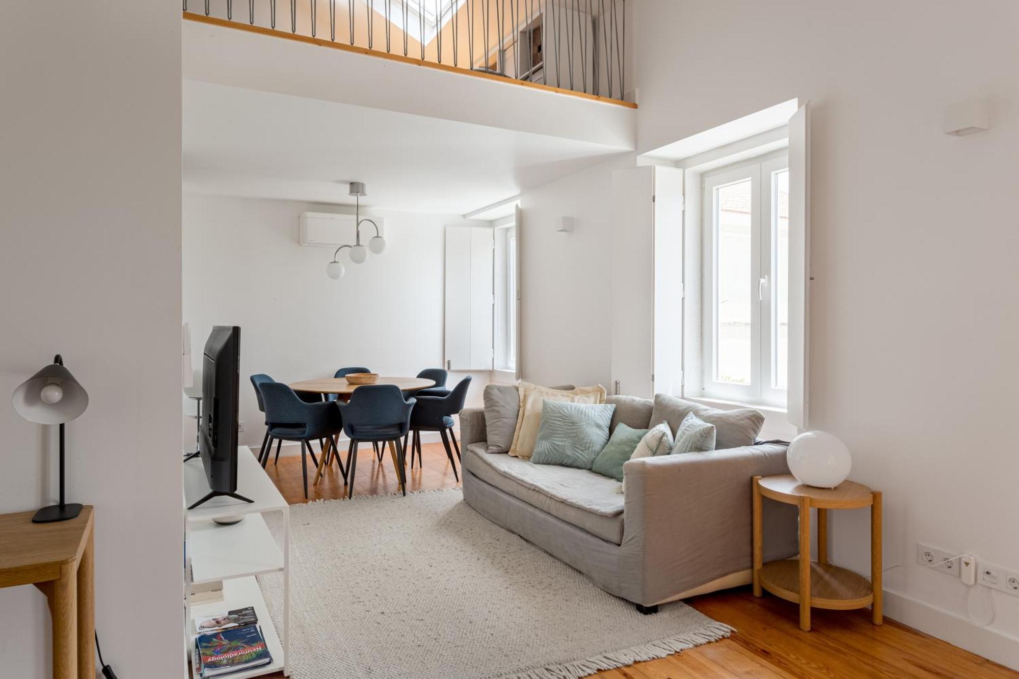 Apartment Joivy Riverside Bohemian Maisonette Lisbon