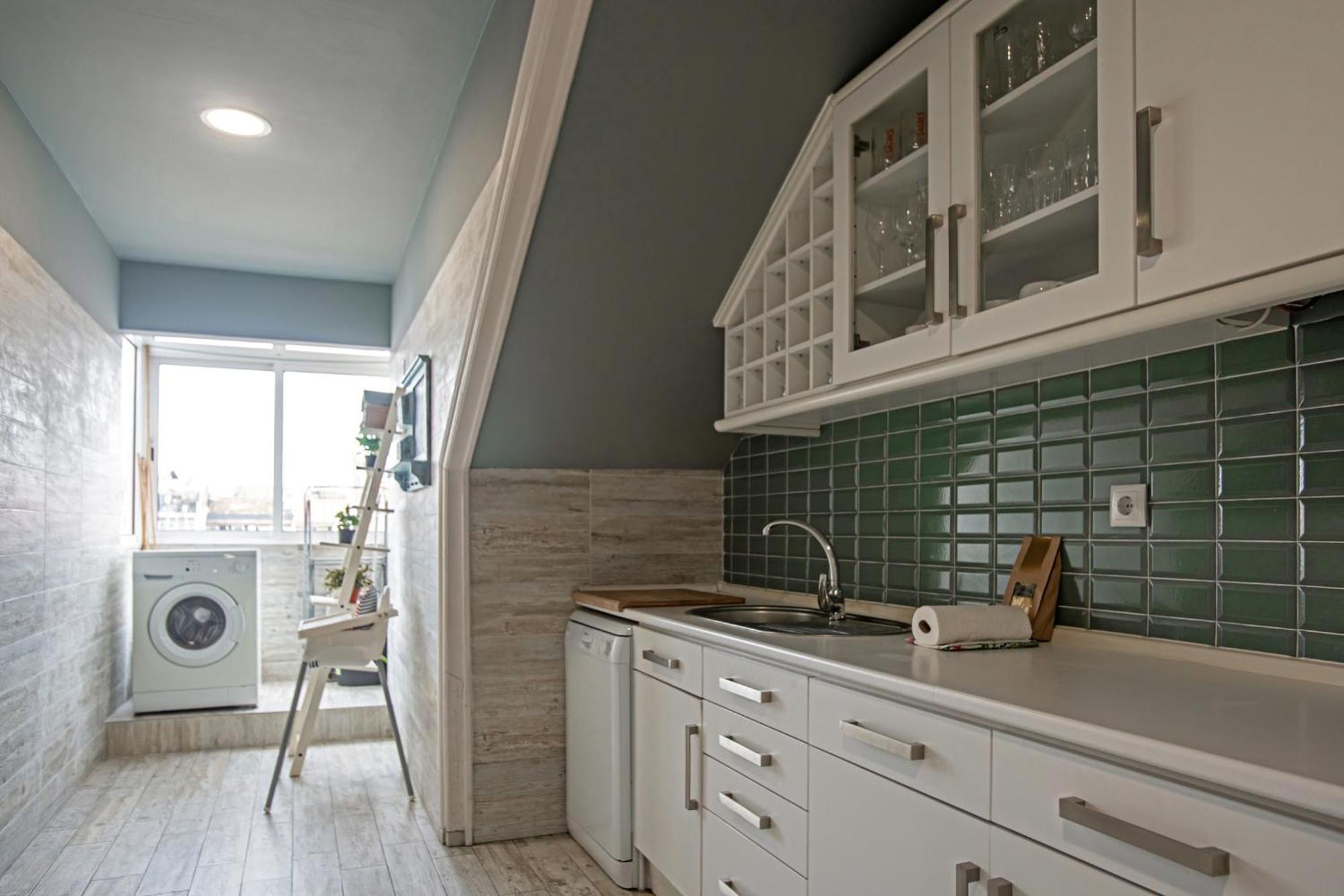Large Family Flat In Campo De Ourique * Lisboa