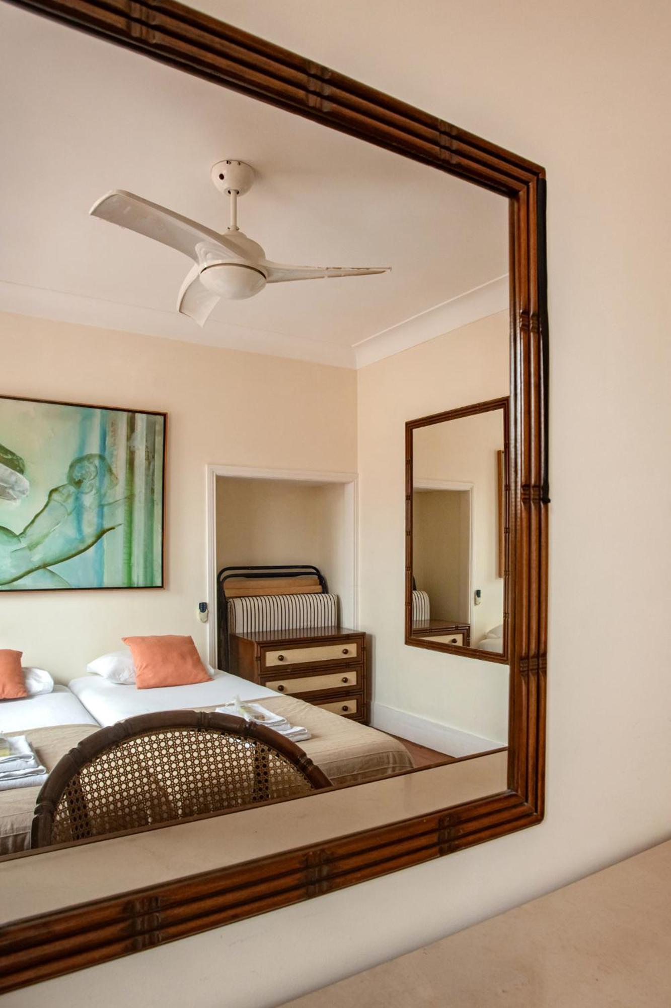 Large Family Flat In Campo De Ourique Inn *