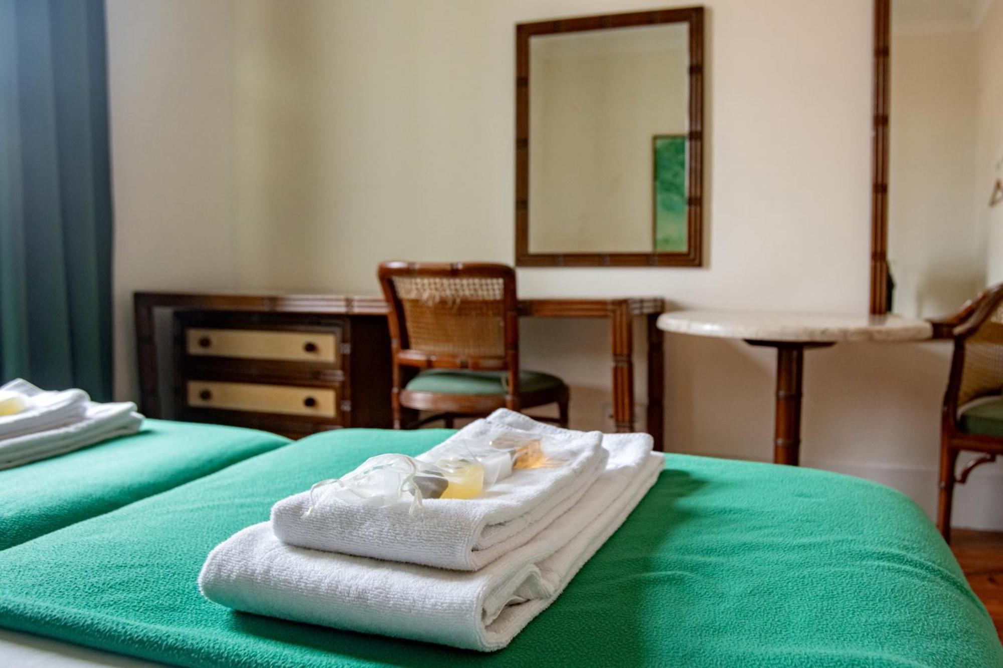 Inn Large Family Flat In Campo De Ourique *
