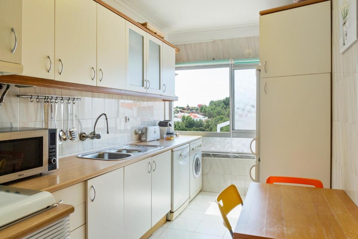 Apartamento Lovely 2 Bedroom With Terrace In Cascais Lisboa