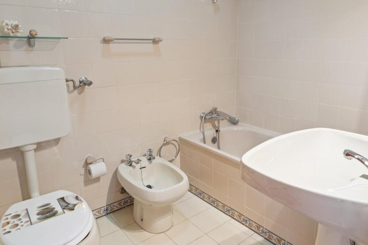 Apartamento Lovely 2 Bedroom With Terrace In Cascais