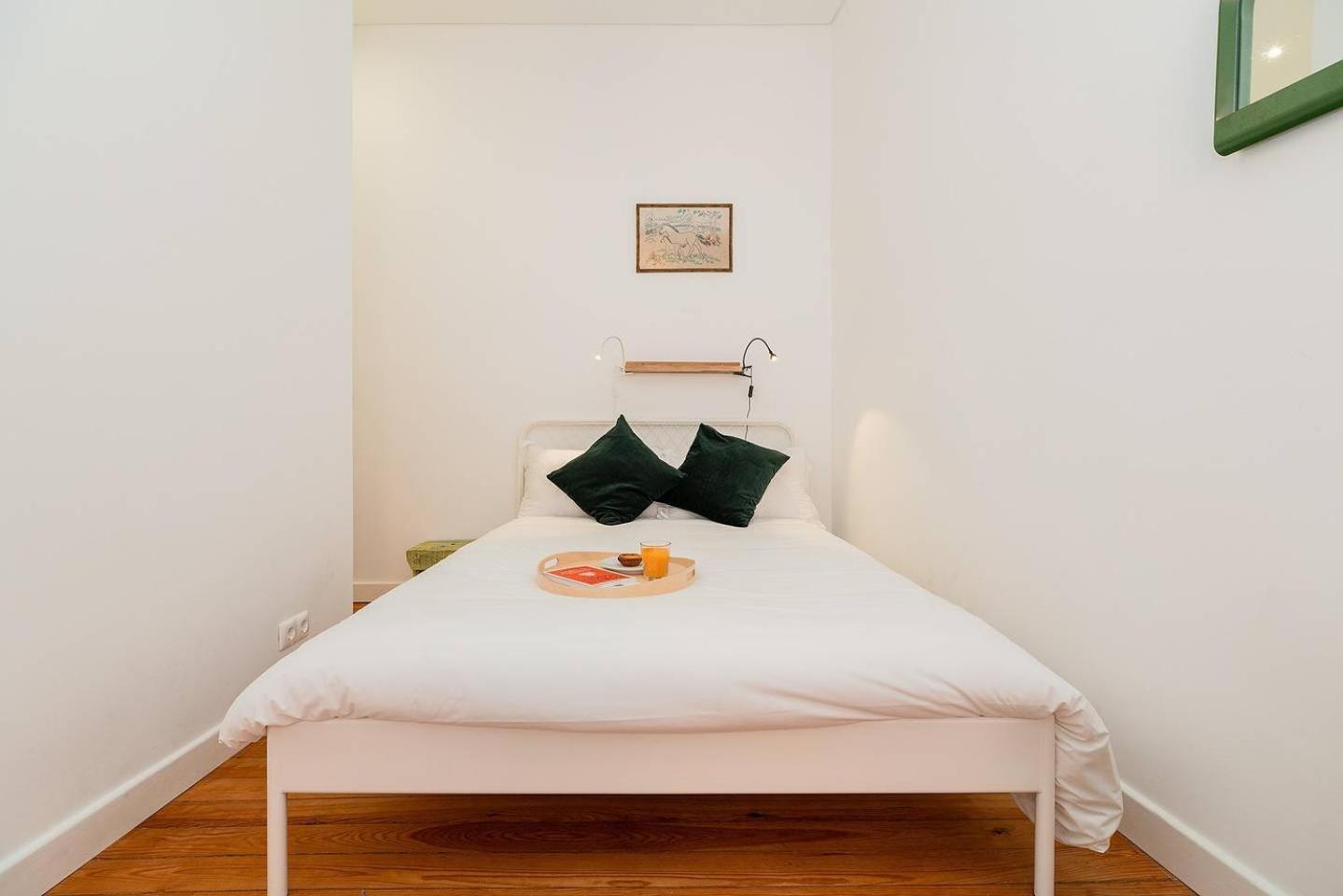 Cosy 2 Bed Flat With Terrace Near Av Liberdade * Lisboa