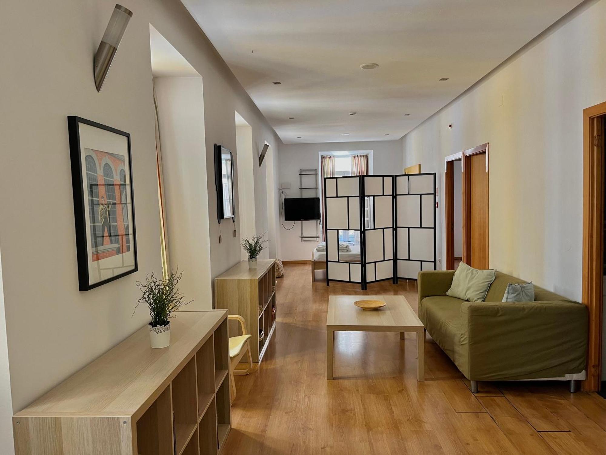 2 Bedroom - Bairro Alto Apartment
