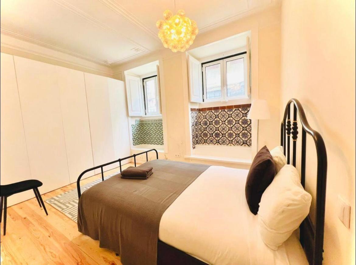 Center 3 Bedroom Flat Next To Avenida Liberdade Apartamento Lisboa