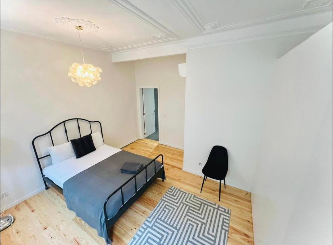 Center 3 Bedroom Flat Next To Avenida Liberdade Apartamento *
