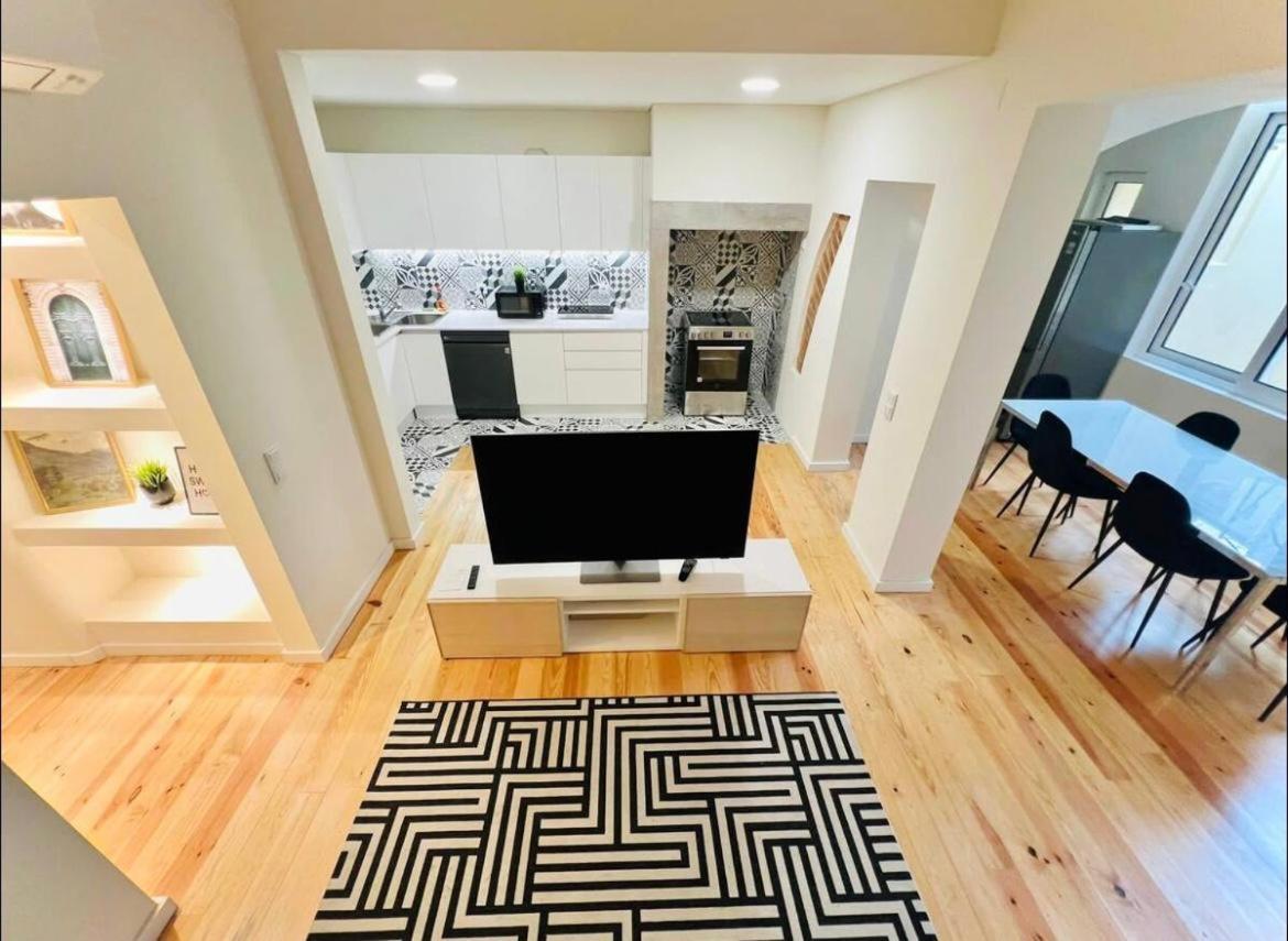 Center 3 Bedroom Flat Next To Avenida Liberdade Apartamento Lisboa