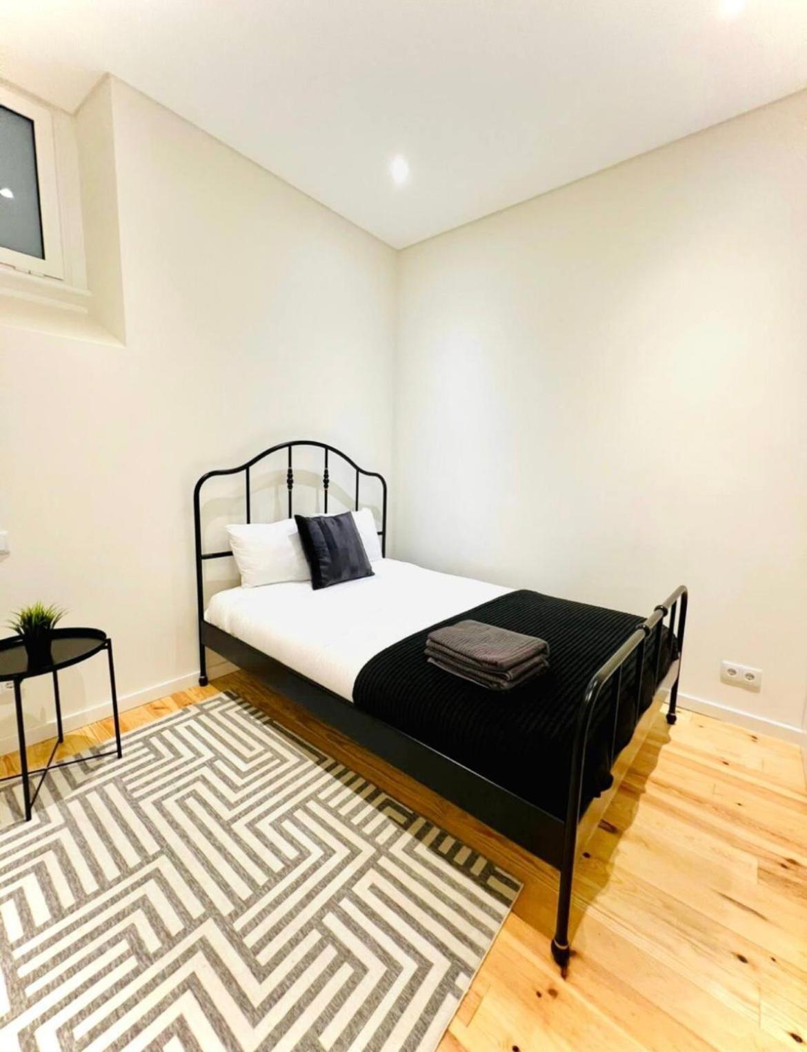 Apartamento Center 3 Bedroom Flat Next To Avenida Liberdade