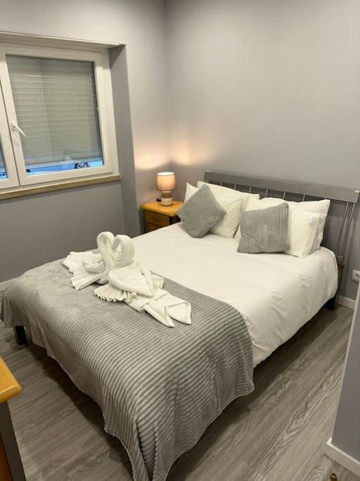 Duplex Com Jacuzzi Em Olival Basto Apartamento