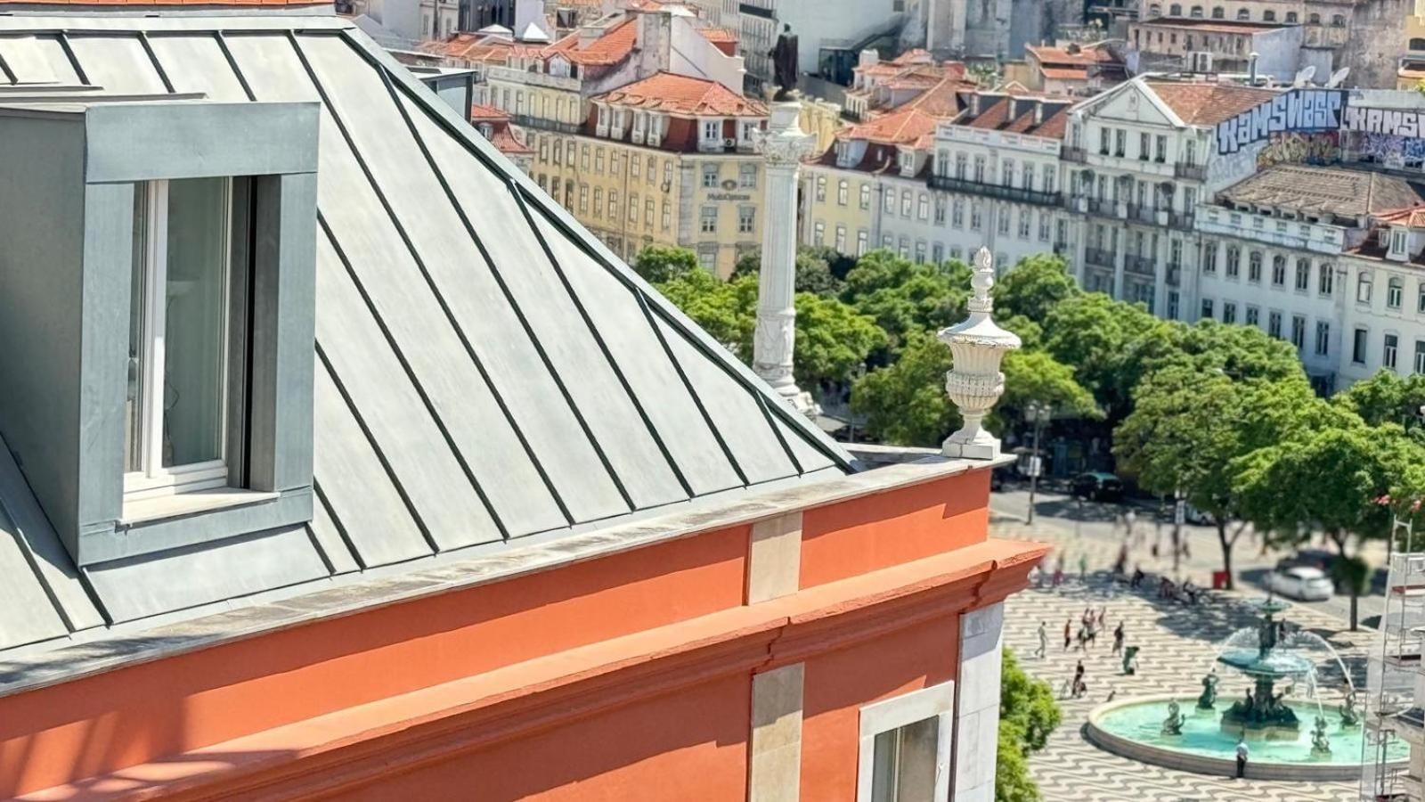 Blue Rossio *