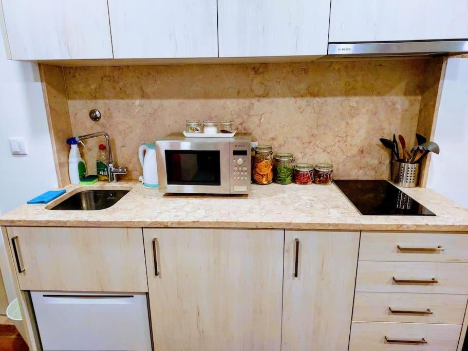 Apartamento Modern, Cozy Flats In The Heart Of *
