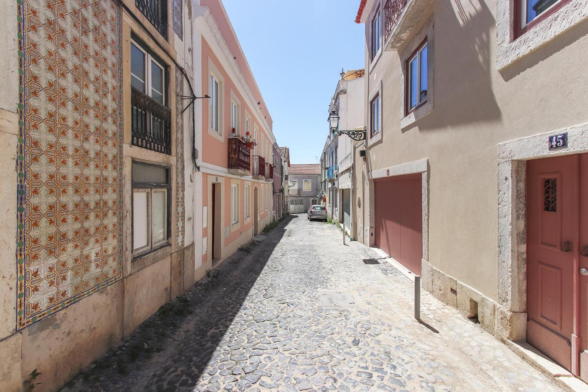 Typical Madragoa By Homing Apartamento