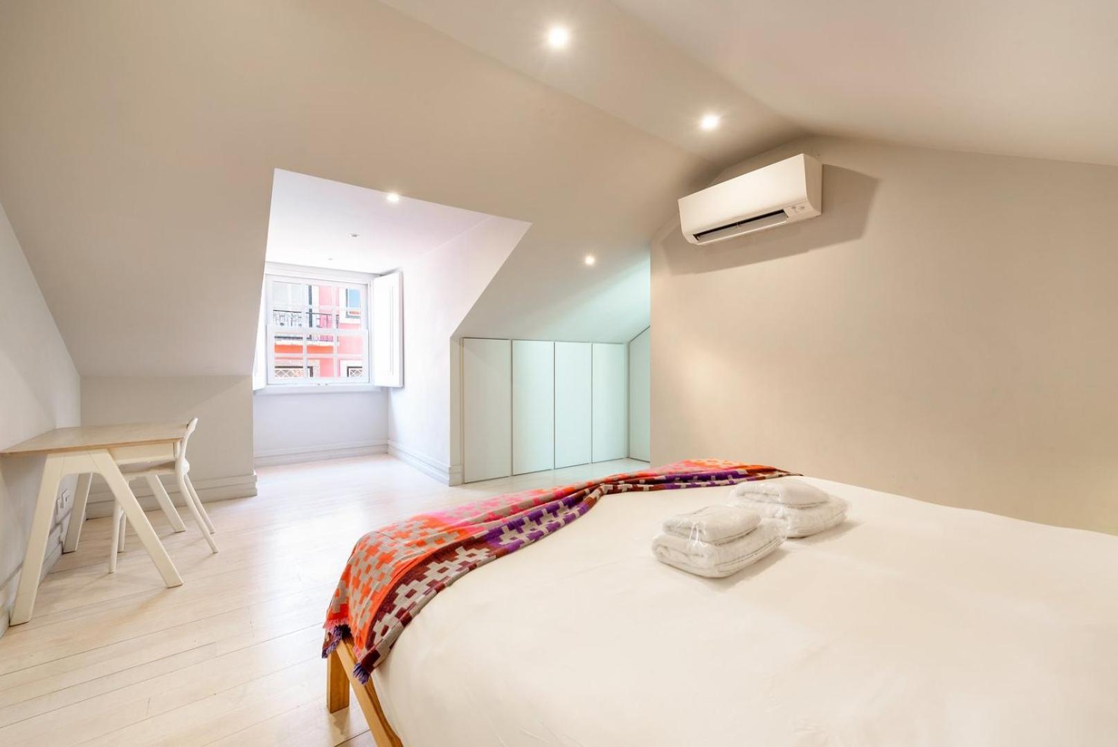 Guestready - Newly Renovated Chiado Haven *