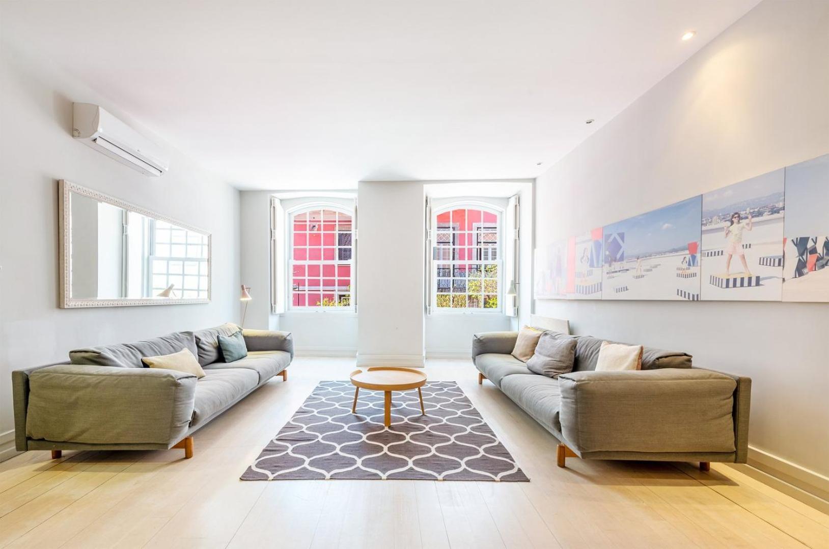 Apartamento Guestready - Newly Renovated Chiado Haven