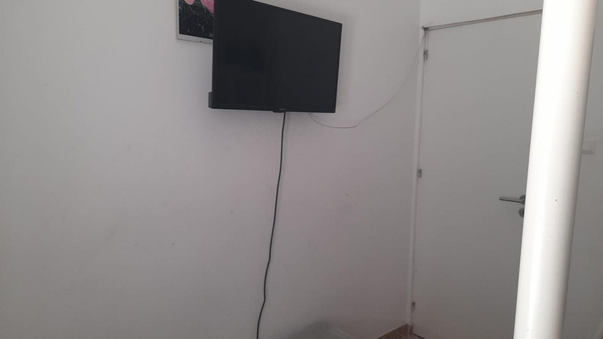 Pensión Ajuda Space