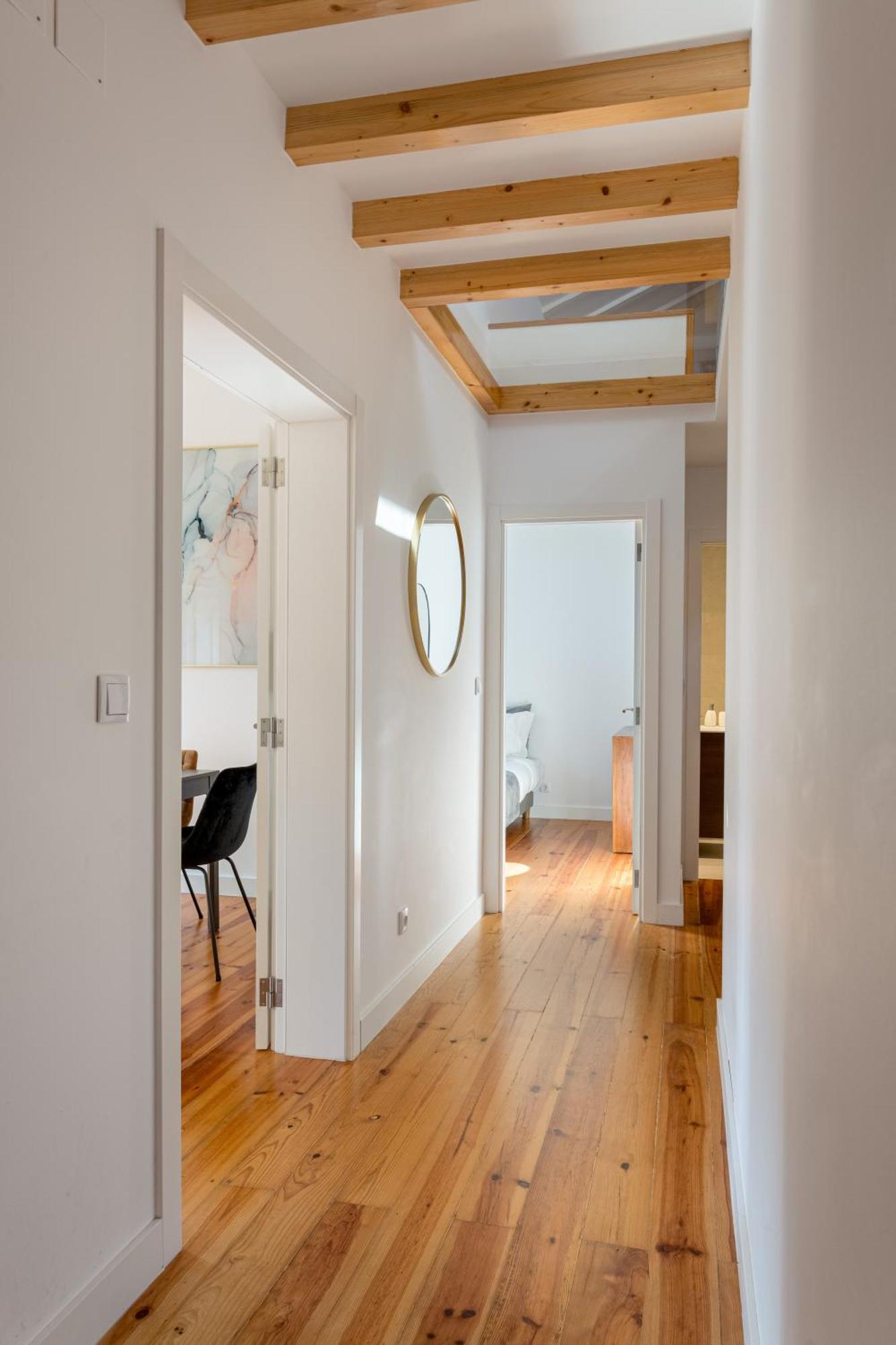3br Duplex With Lift & Ac By Host For Us Apartment