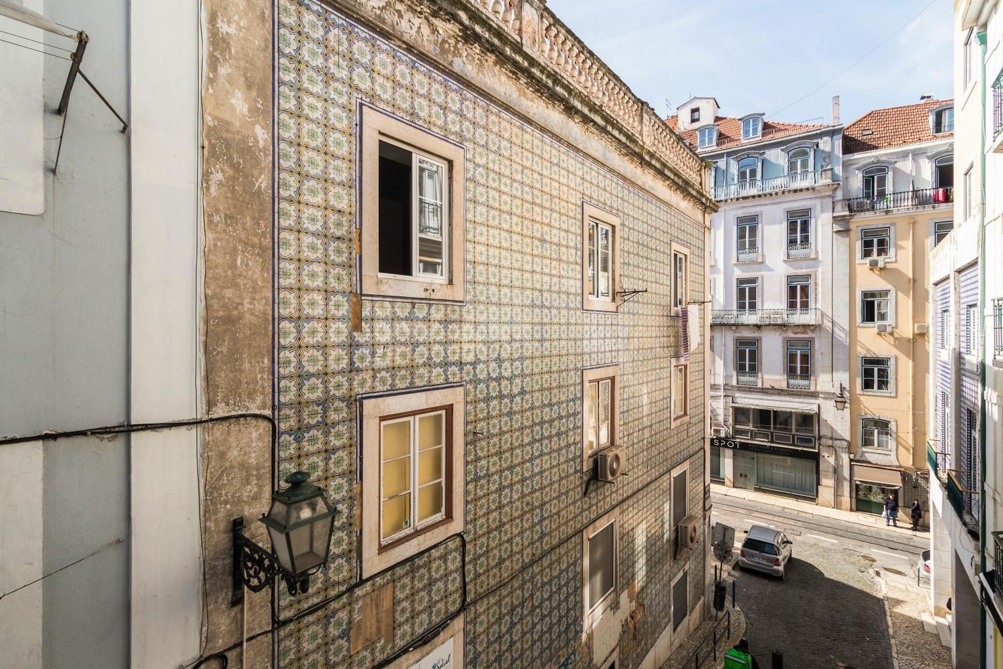Budget 1 Bed Down Town Lisbon
