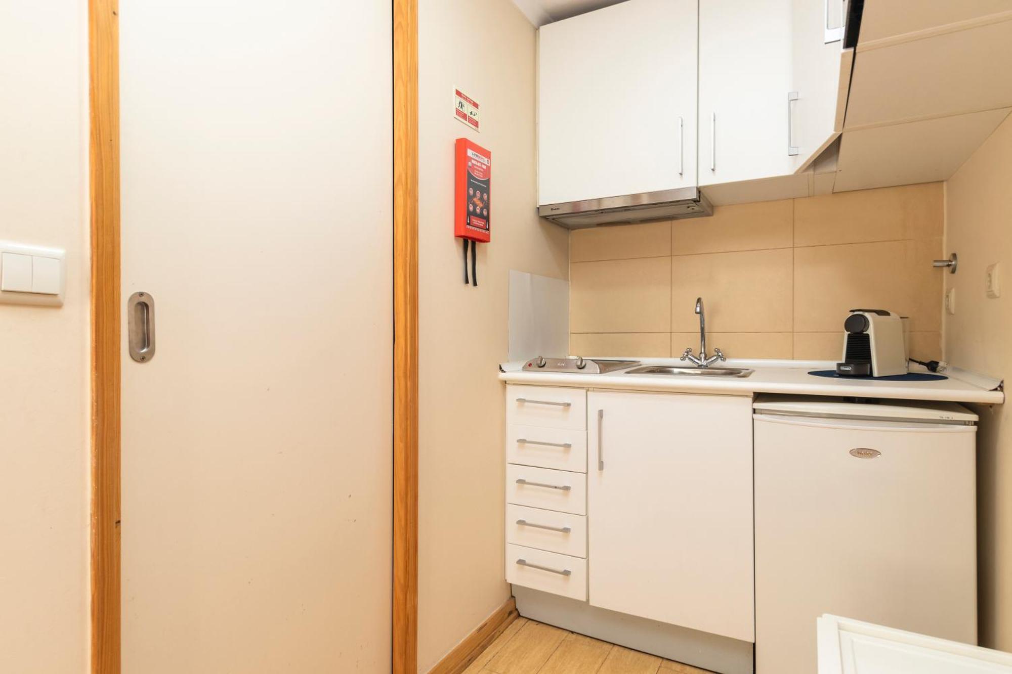 Budget 1 Bed Down Town *