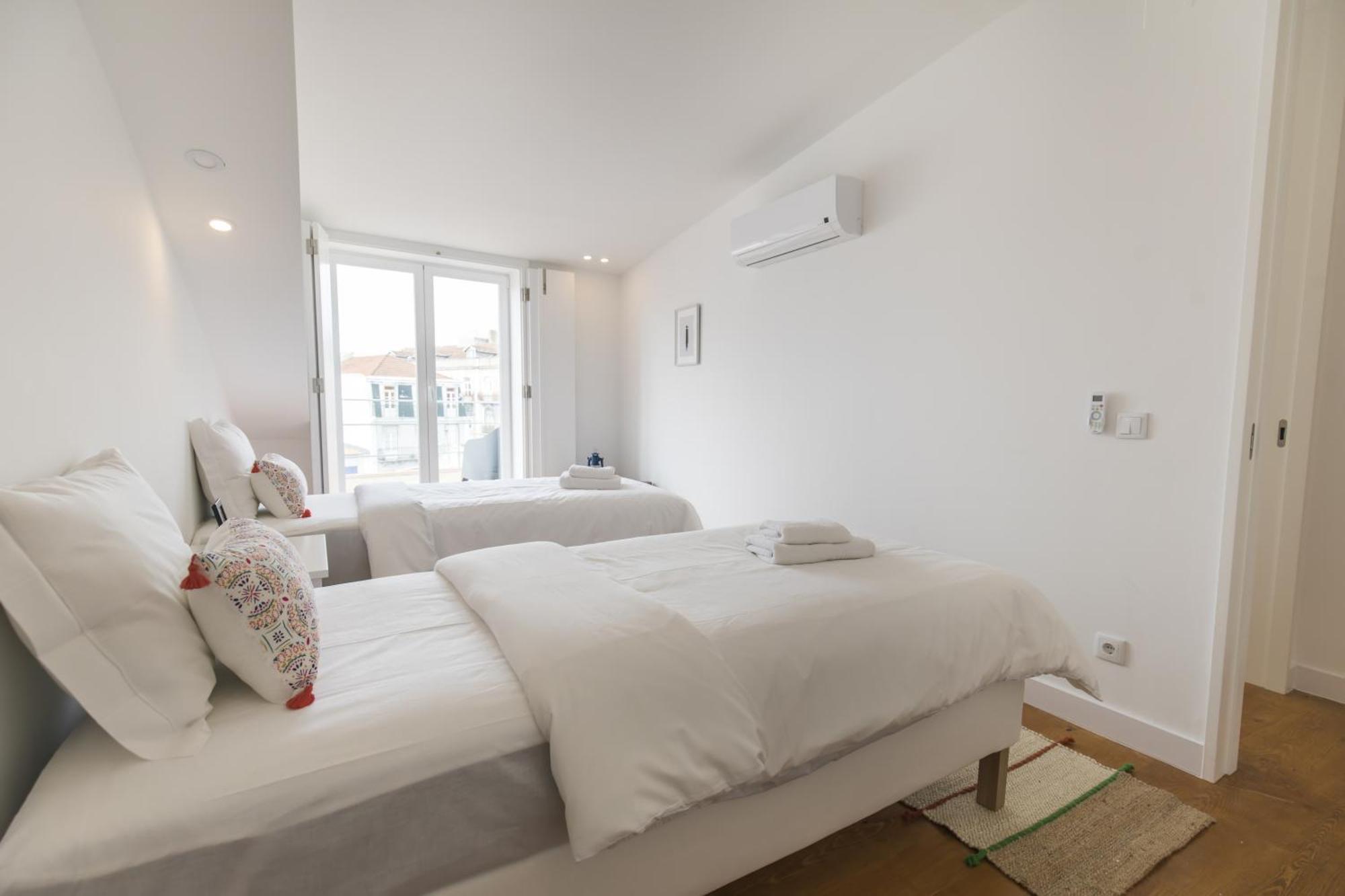 Lovely Duplex W Balcony Apartamento *