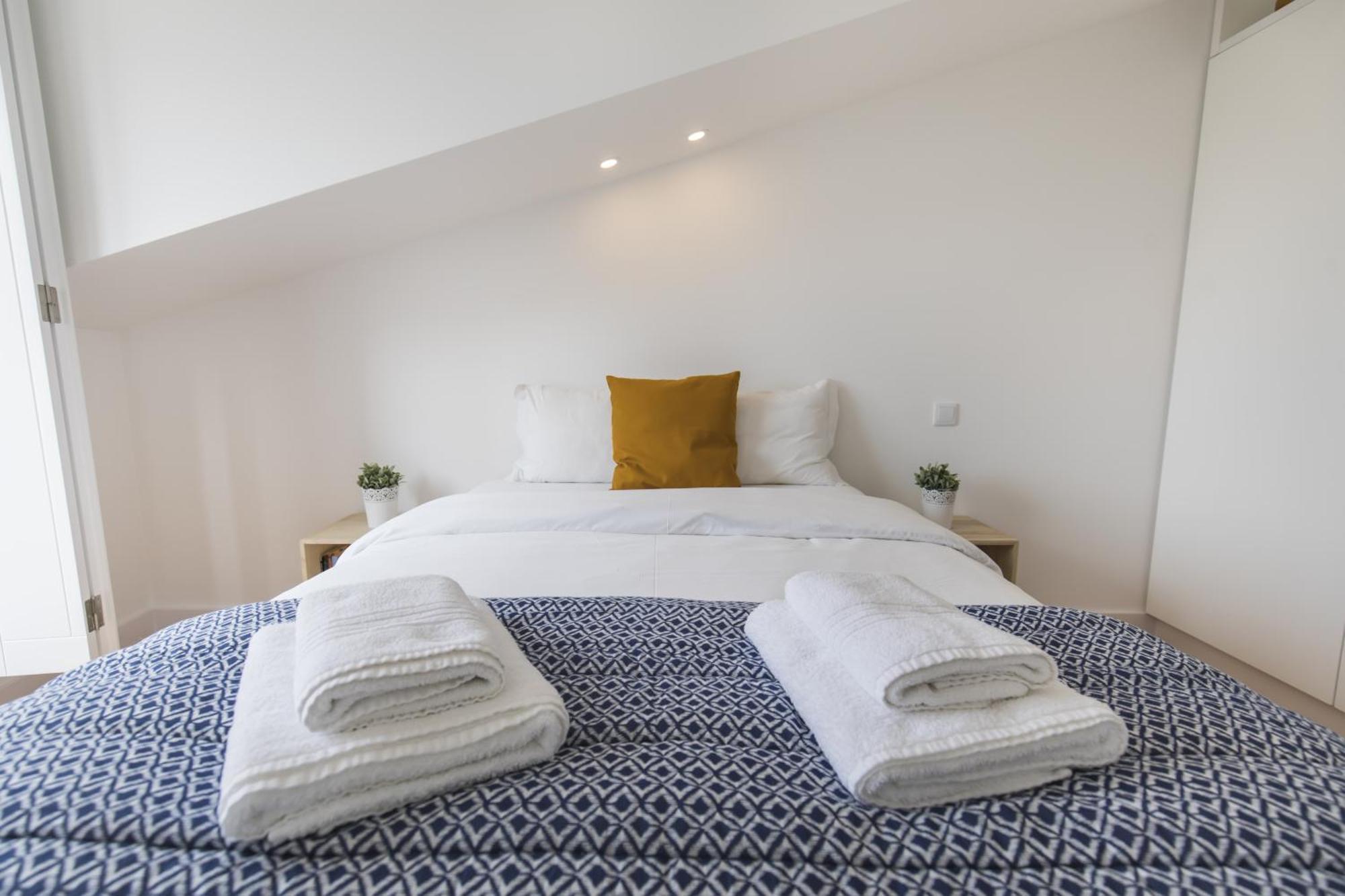 Lovely Duplex W Balcony * Lisboa