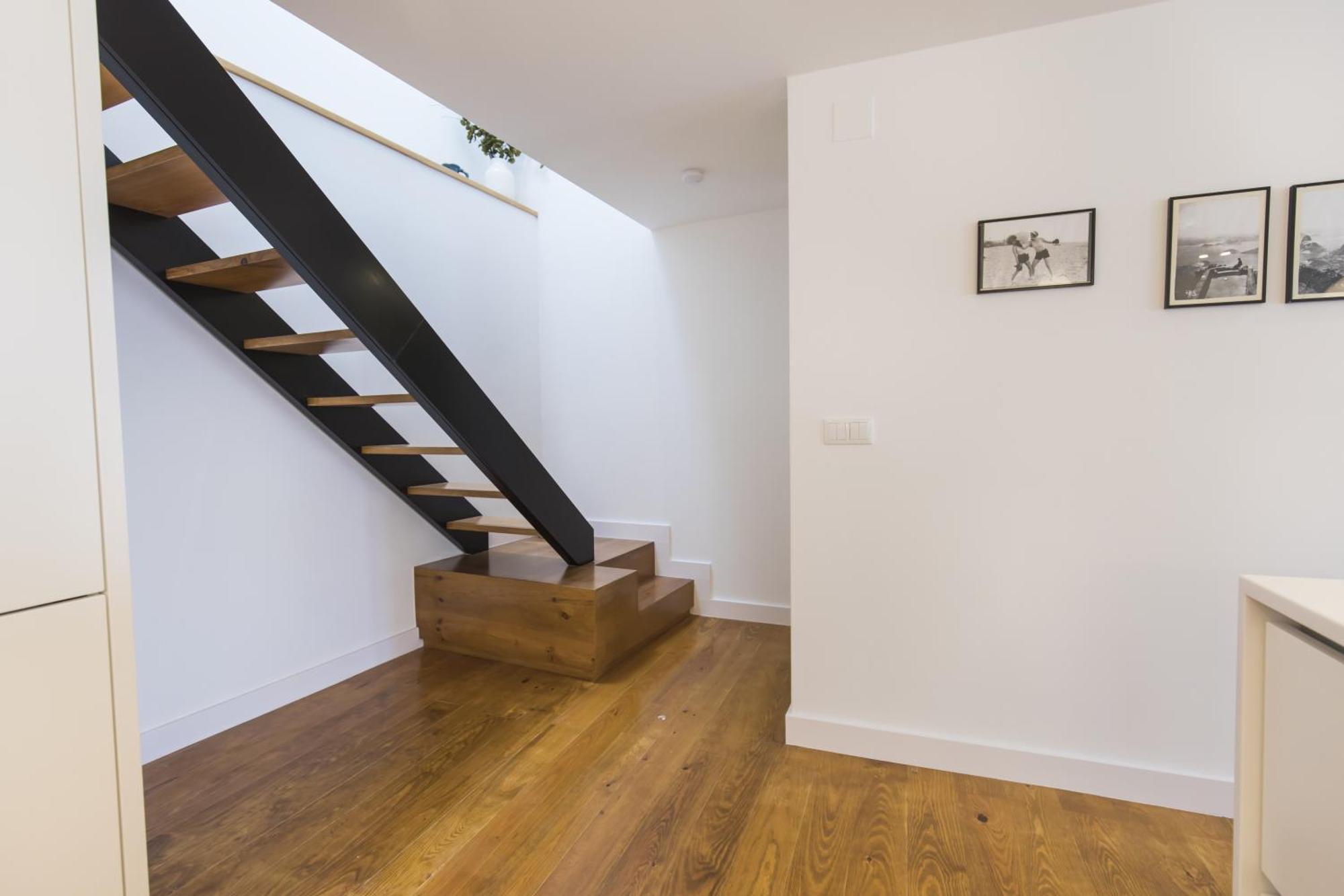 Lovely Duplex W Balcony