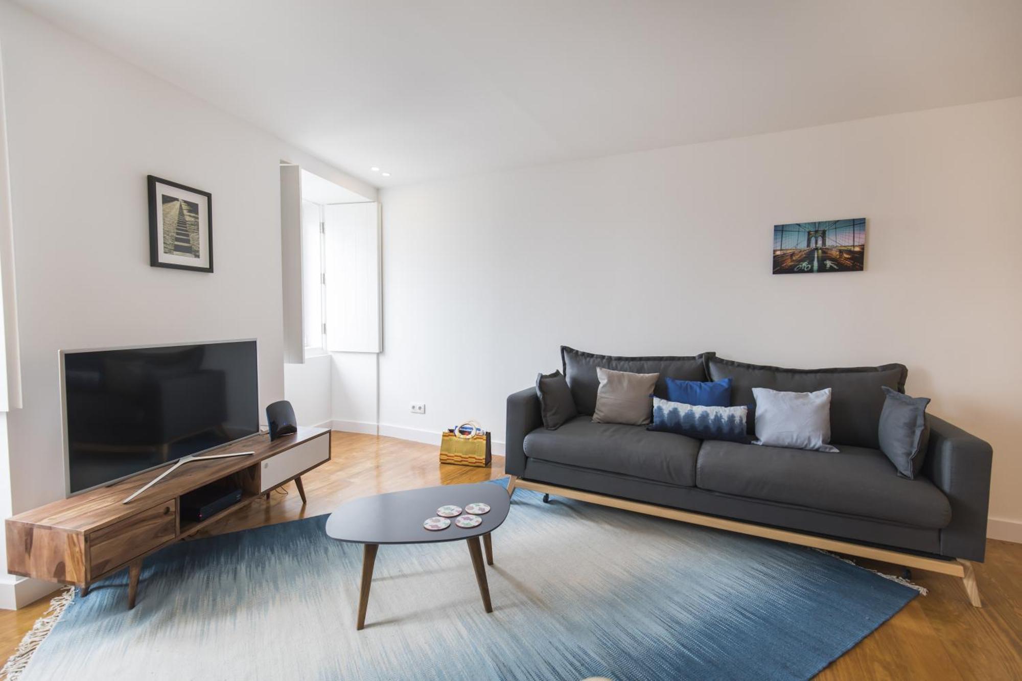 Lovely Duplex W Balcony Apartamento *