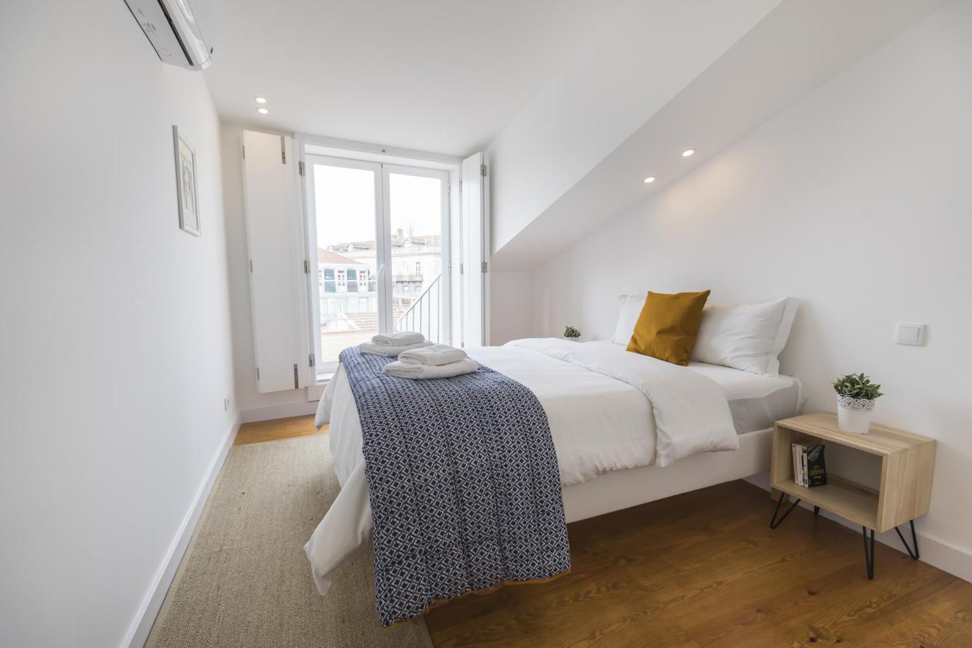 Lovely Duplex W Balcony * Lisboa