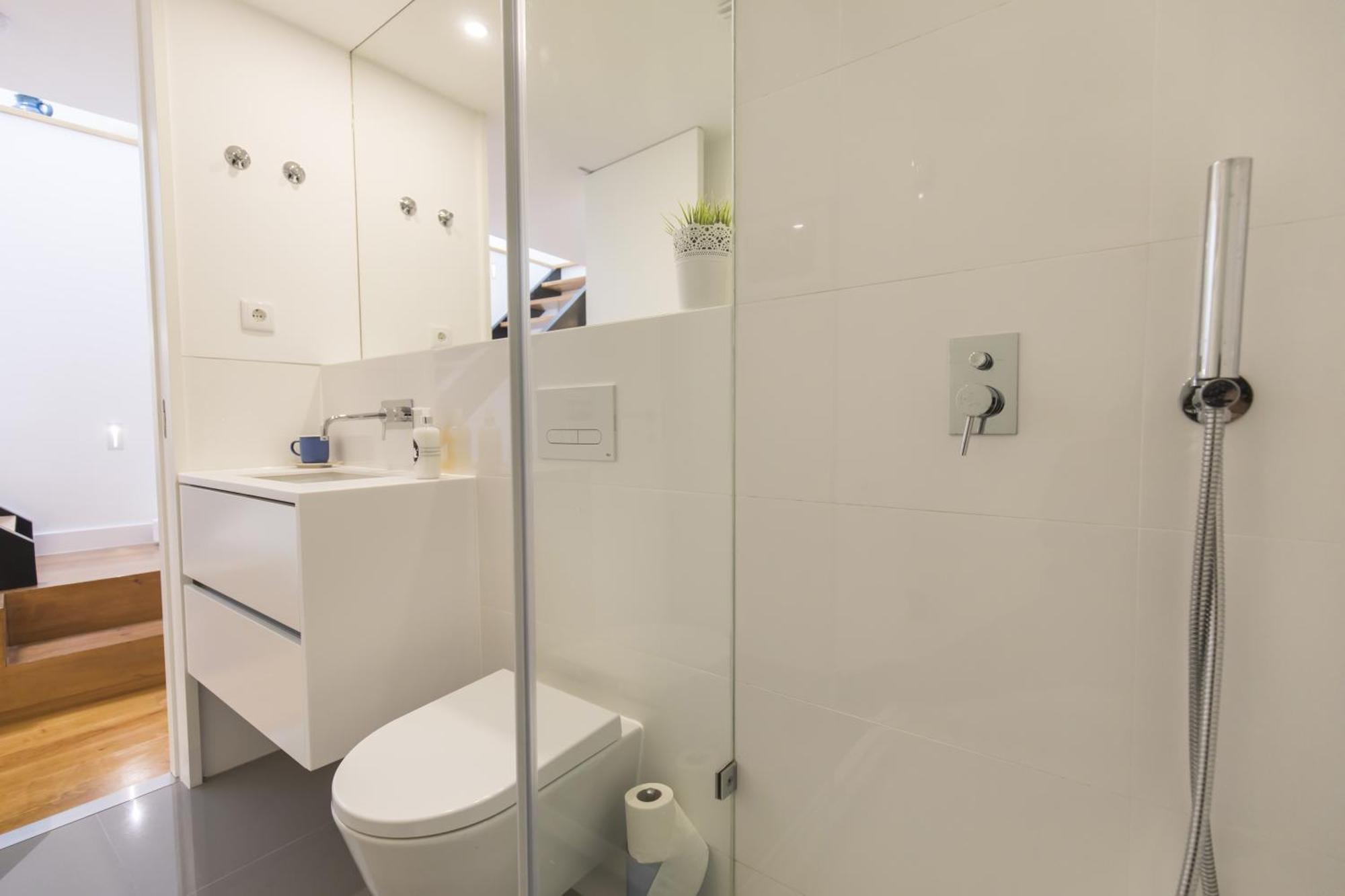 Lovely Duplex W Balcony Apartamento