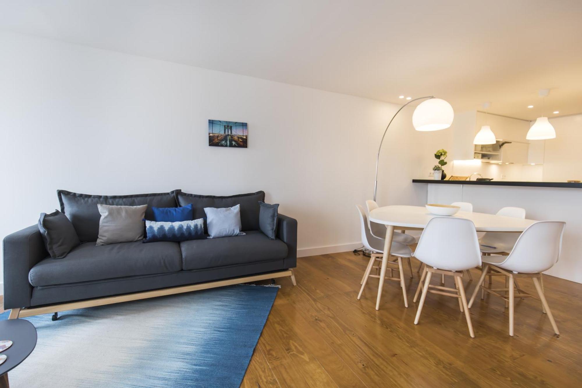 Lovely Duplex W Balcony Apartamento