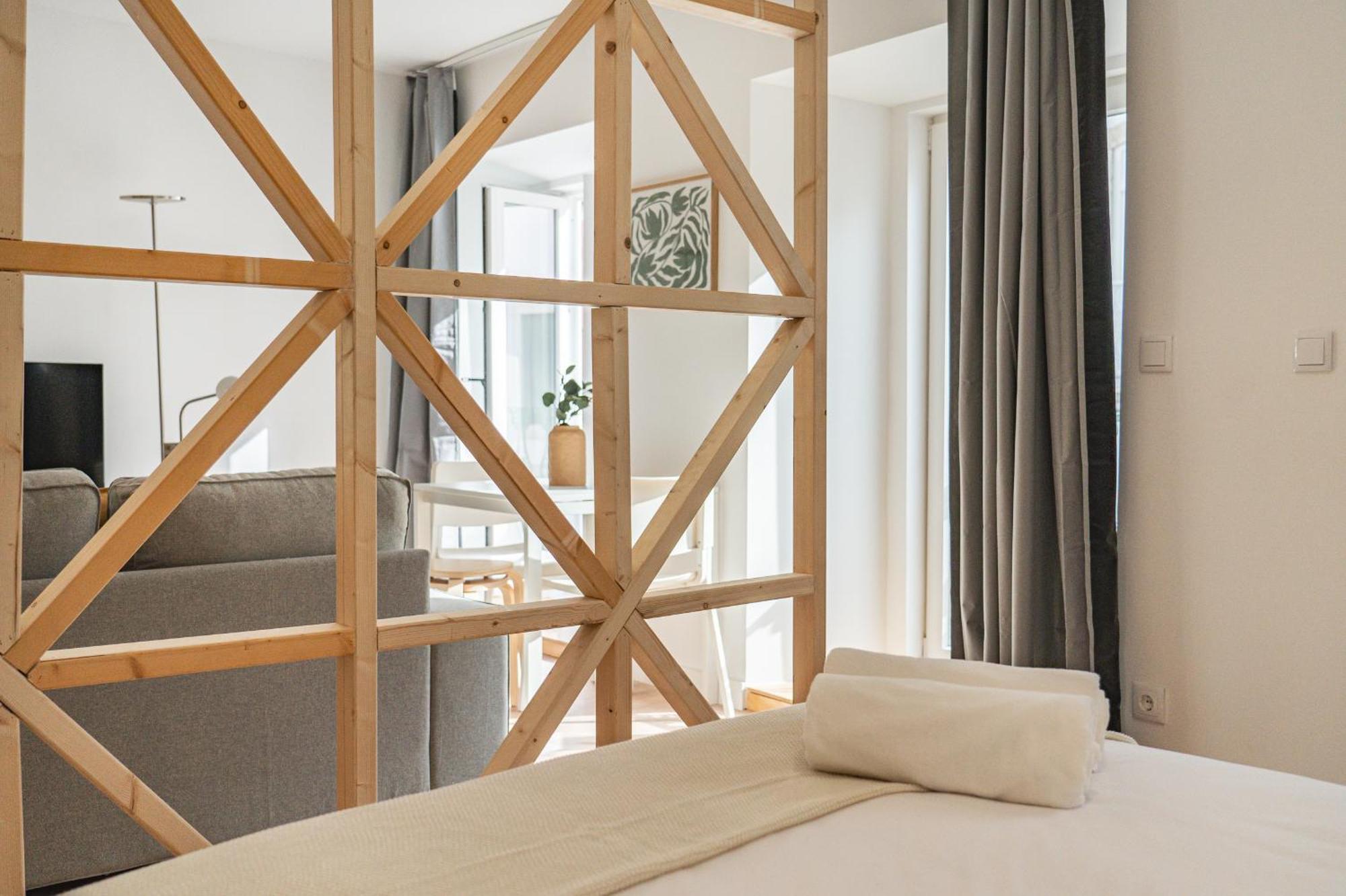 By The River - Alcantara Apartment
