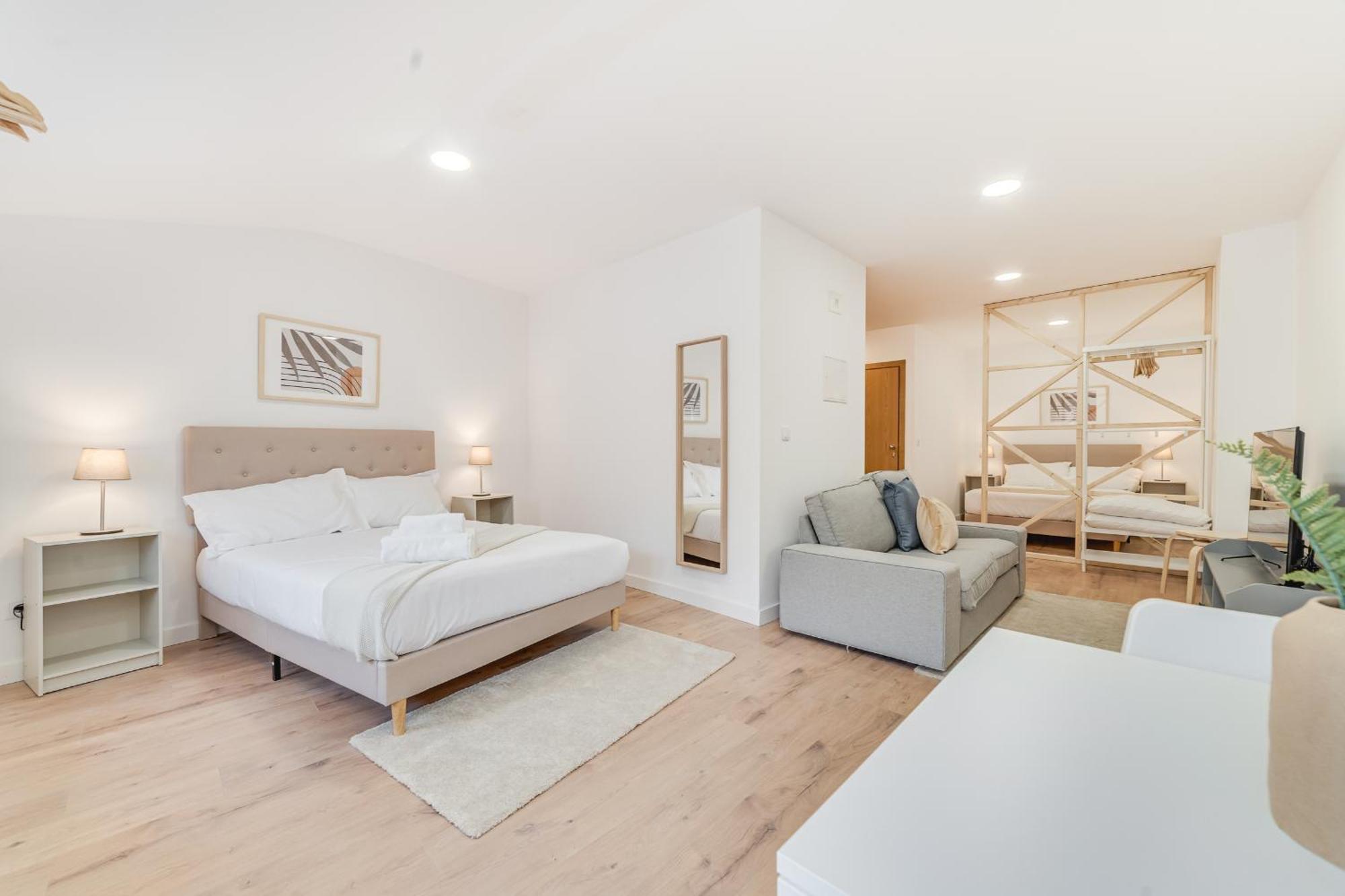 By The River - Alcantara Apartment