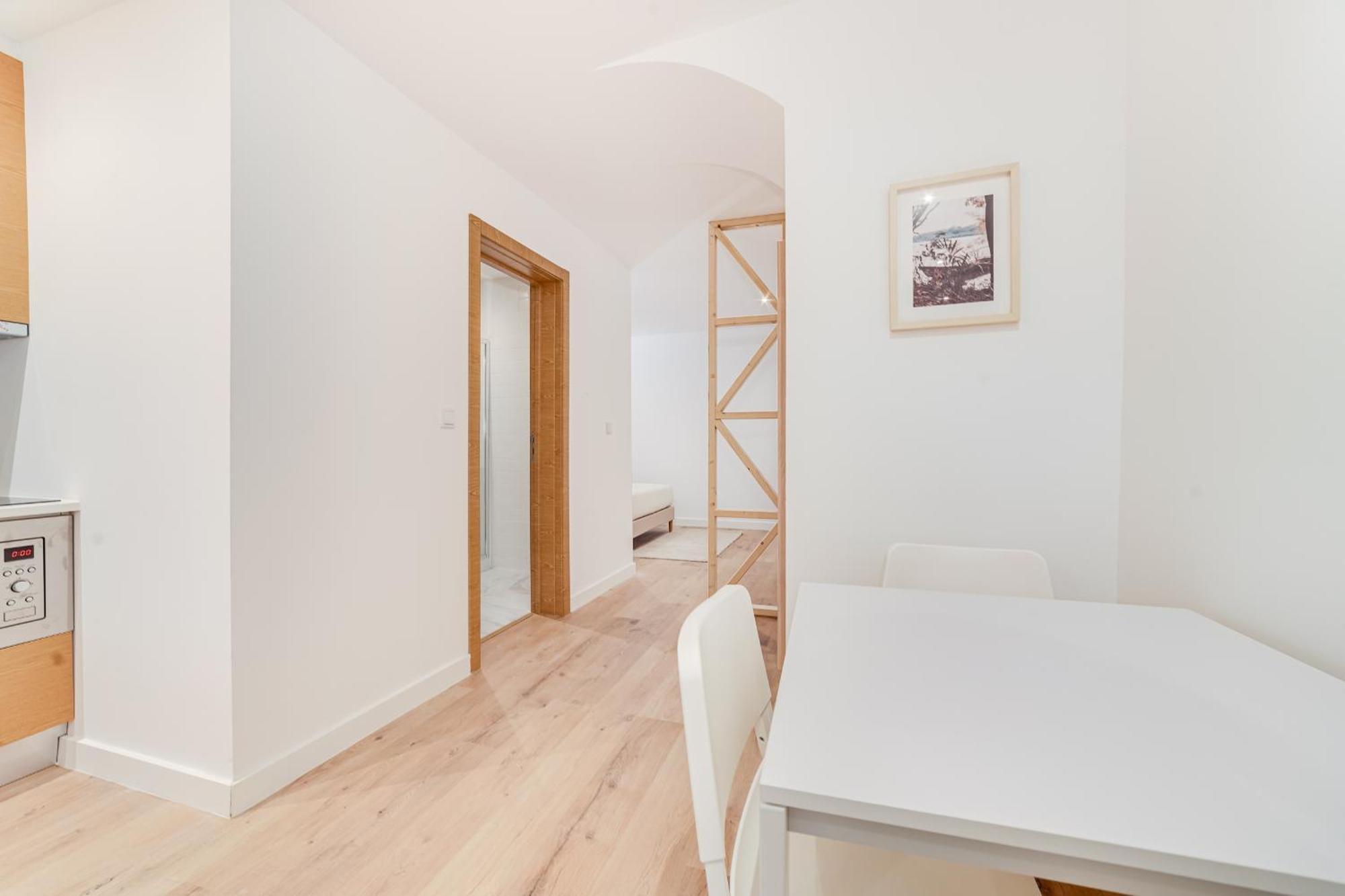 Apartment By The River - Alcantara