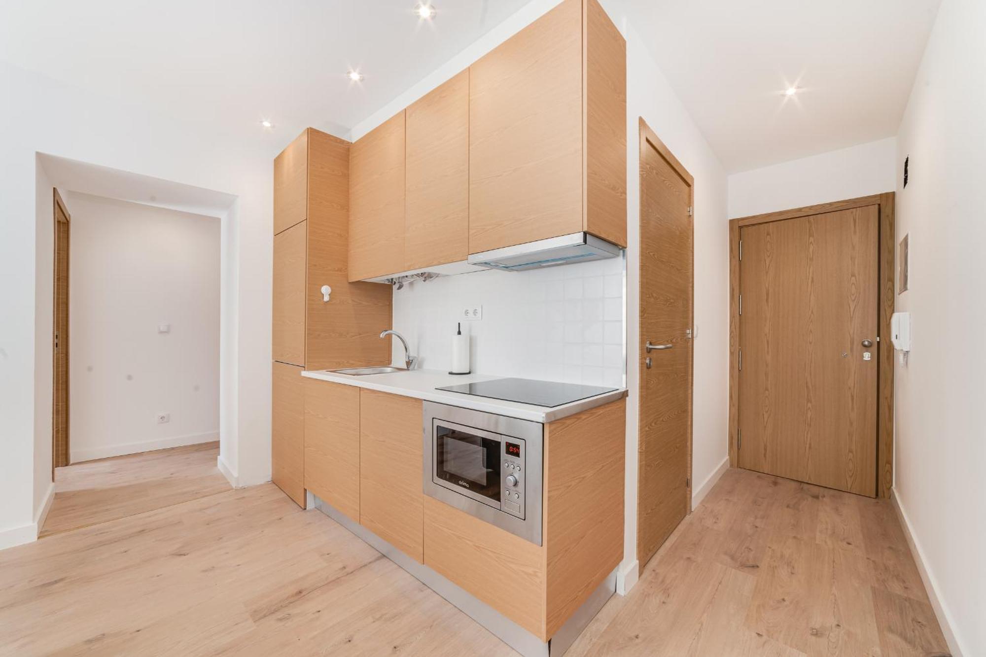 Apartment By The River - Alcantara