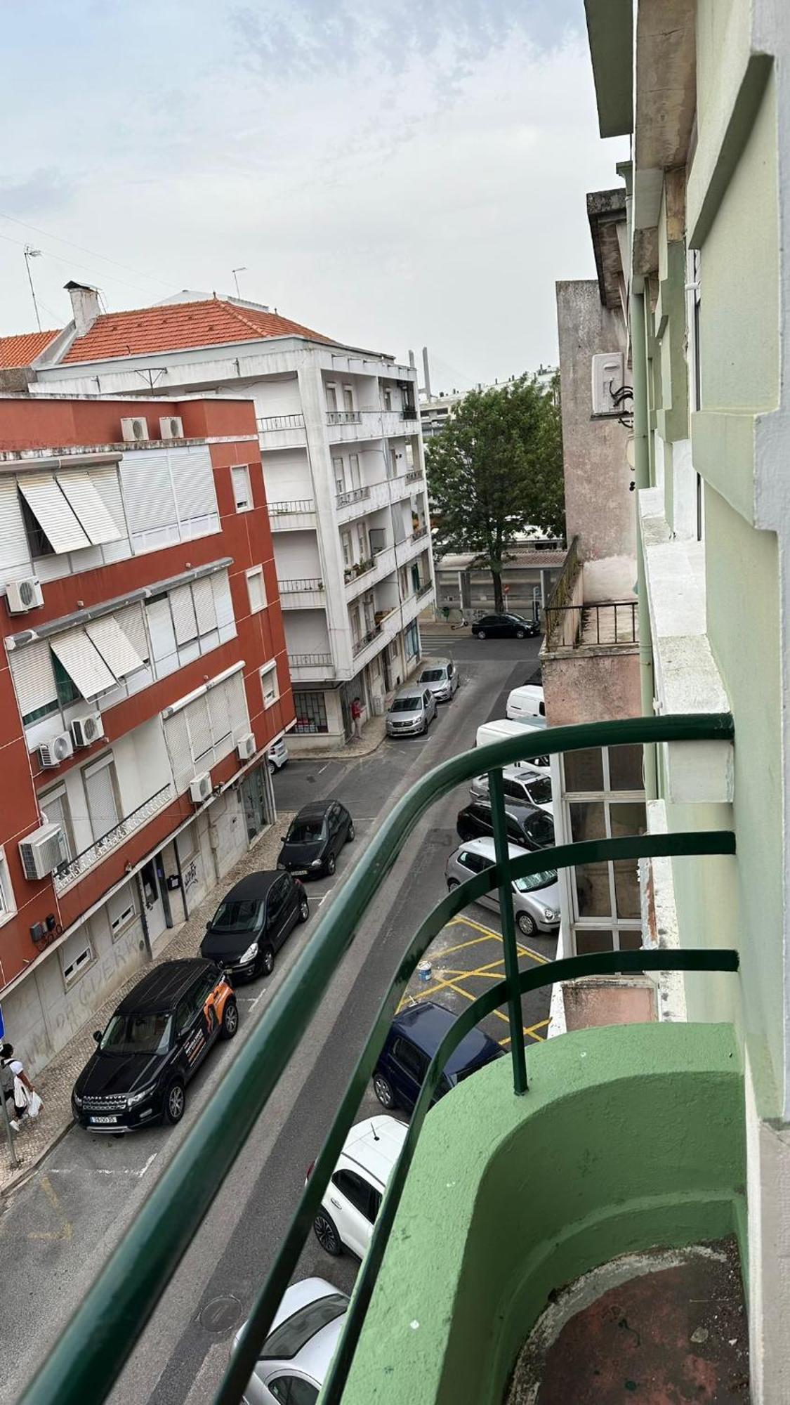 Do Bairro * Lisboa