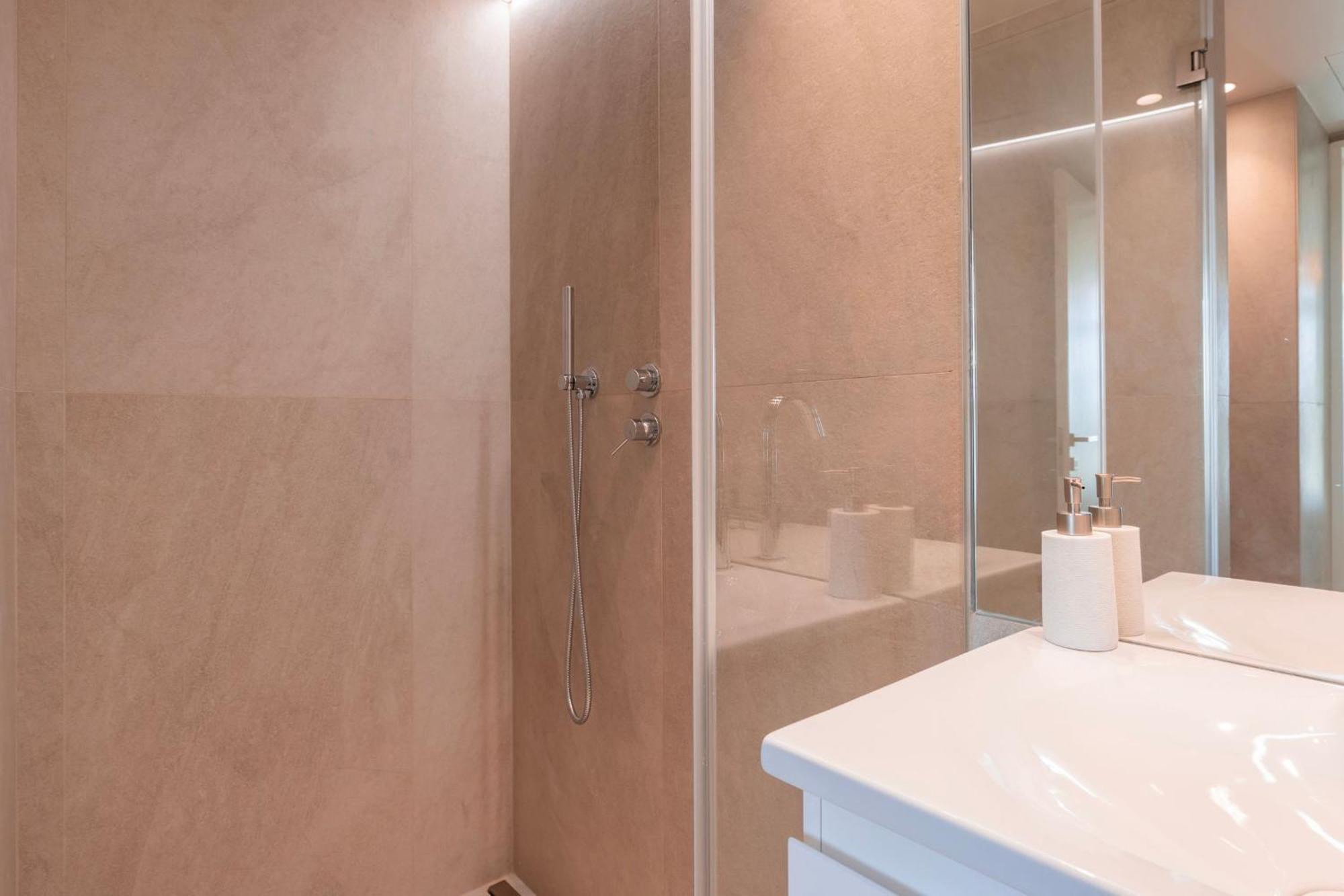 Apartment Ribeira Garden 2bdr By Lovelystay *