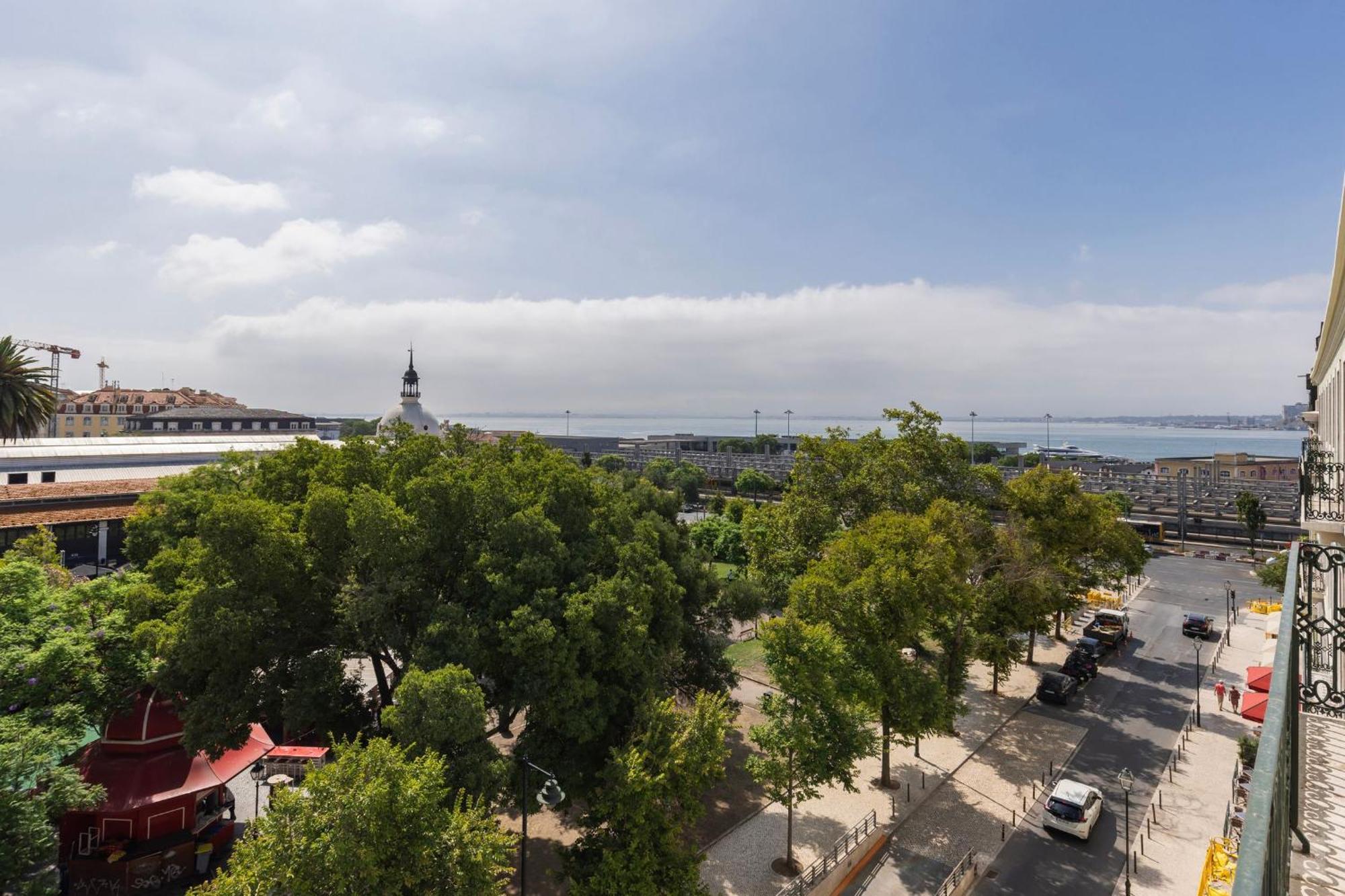 Apartment Ribeira Garden 2bdr By Lovelystay *