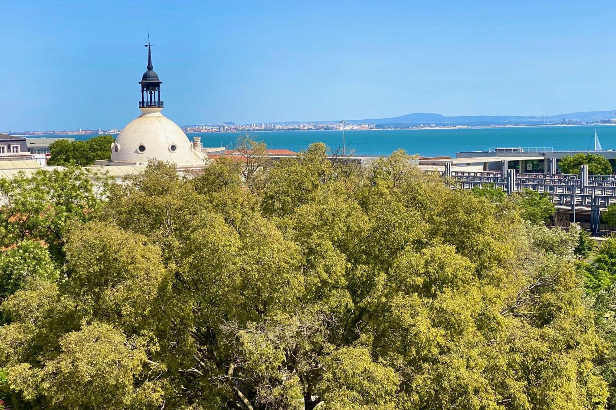 Ribeira Garden 2bdr By Lovelystay Lisbon