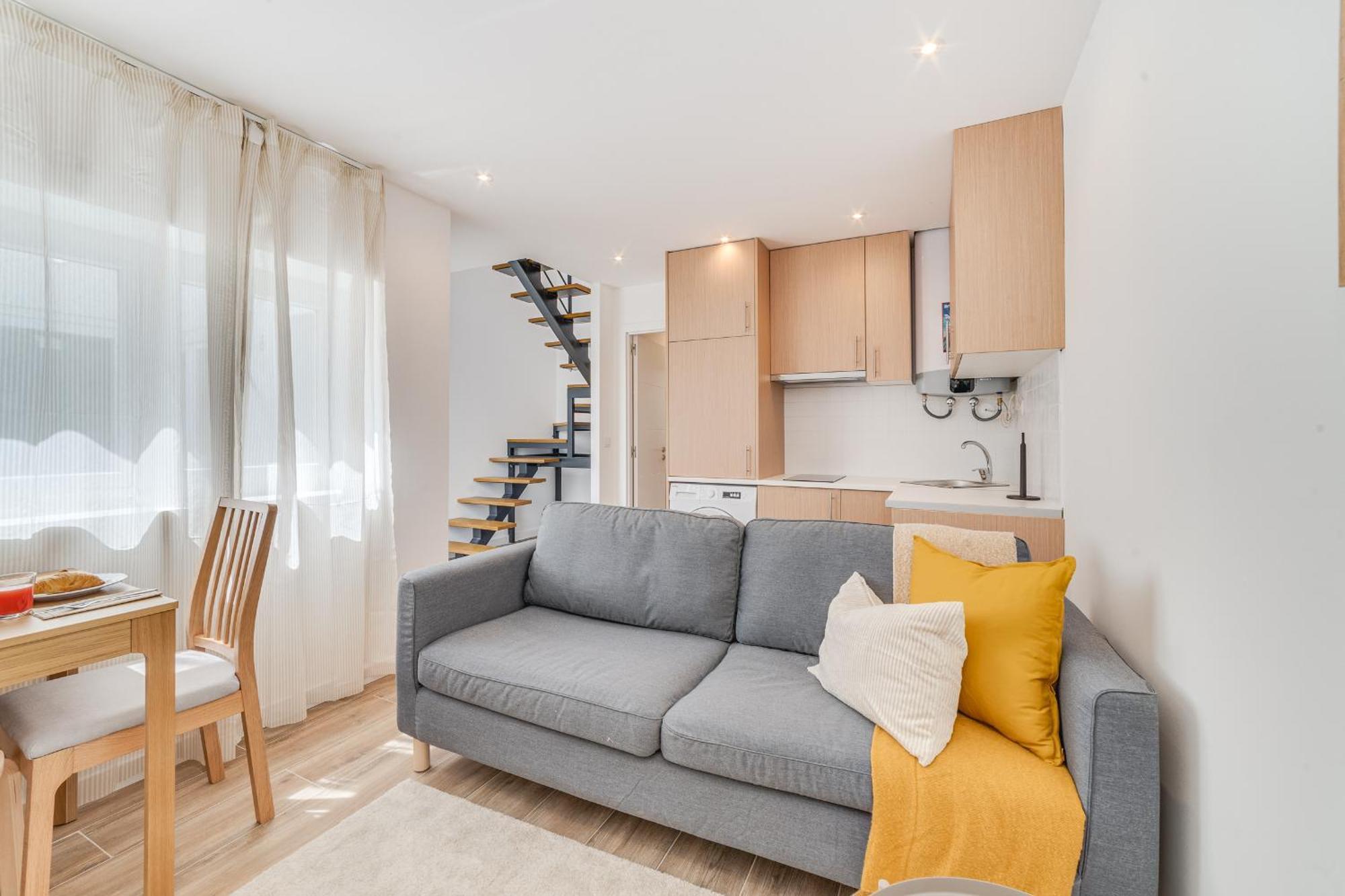 Campolide Duplex Apartamento *