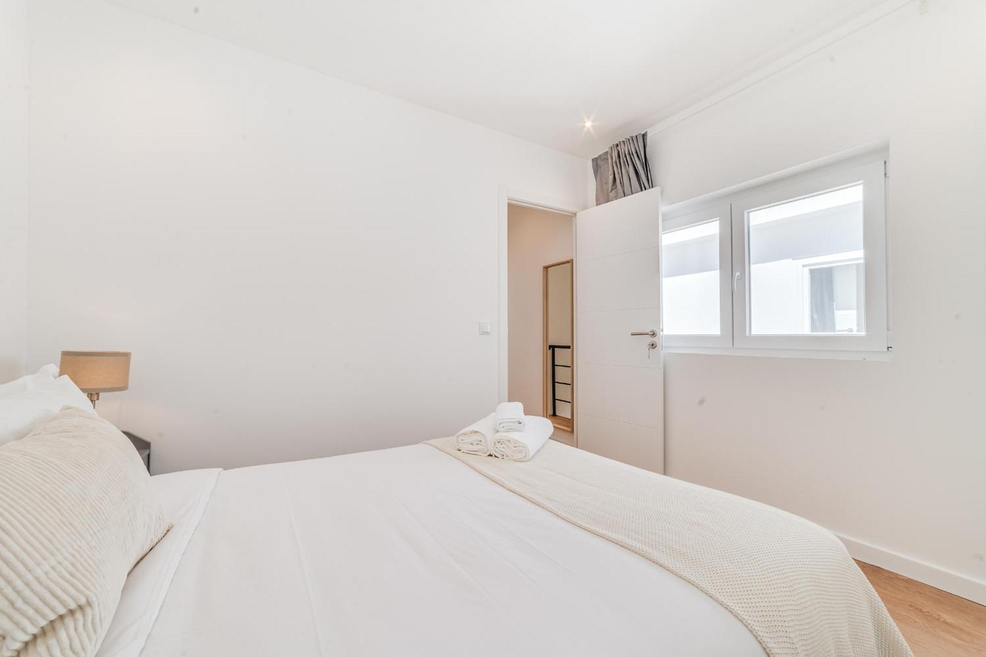 Campolide Duplex Apartamento *