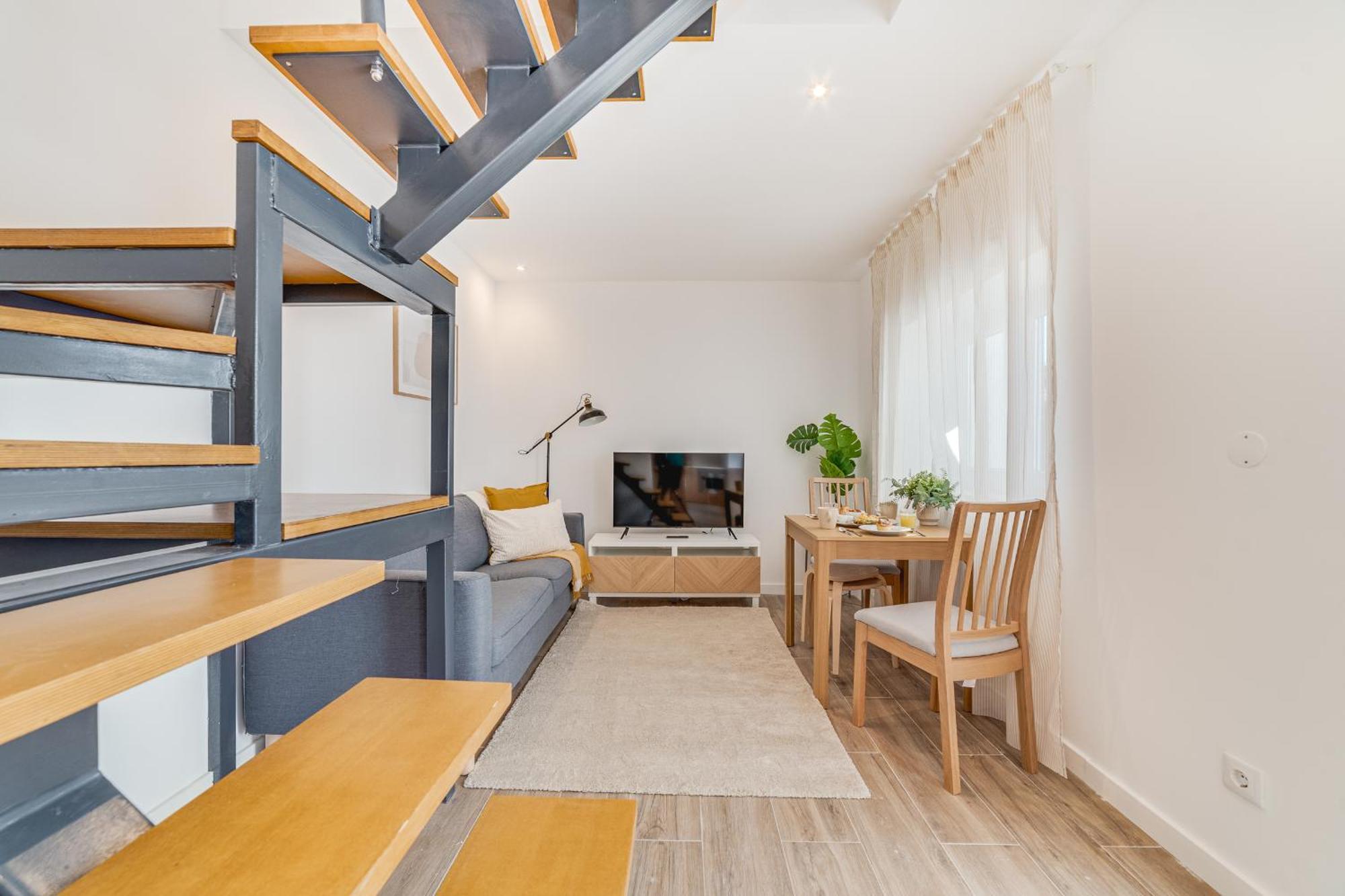 Campolide Duplex Apartamento