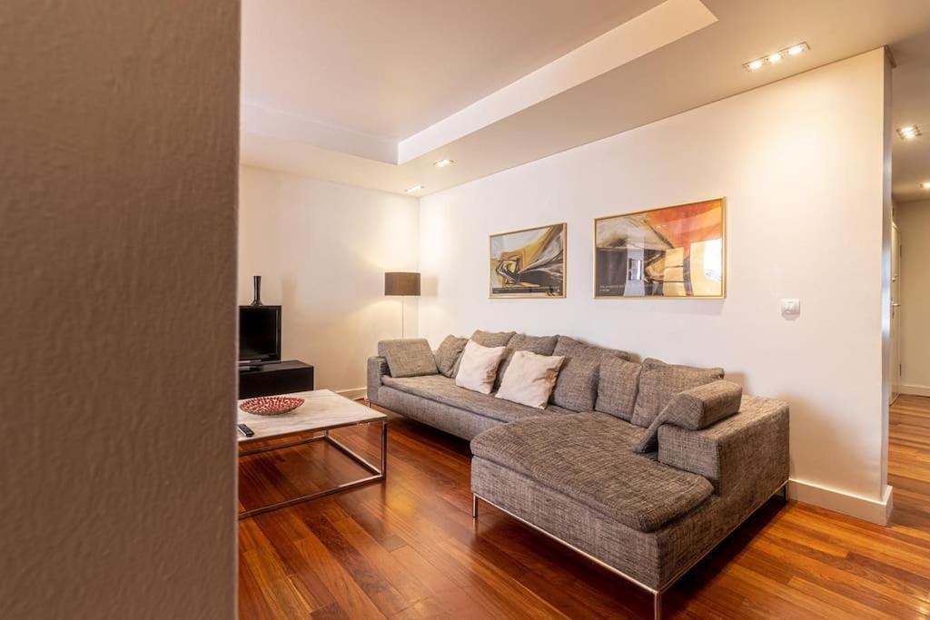Chiado Deluxe Terrace 3 Bedroom * Lisboa
