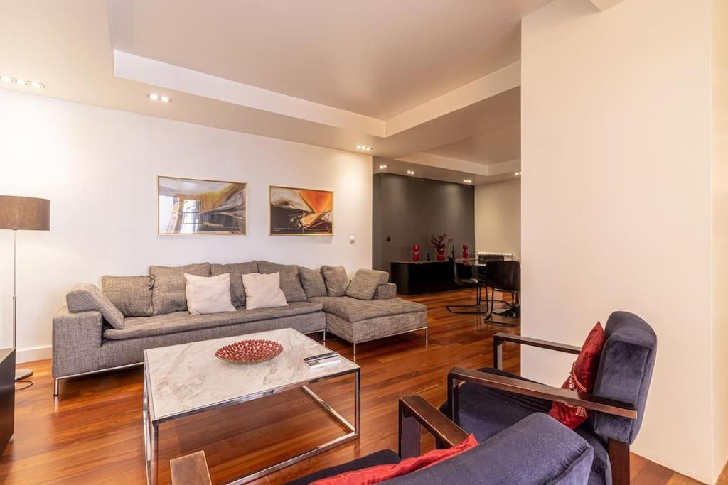 Apartamento Chiado Deluxe Terrace 3 Bedroom *