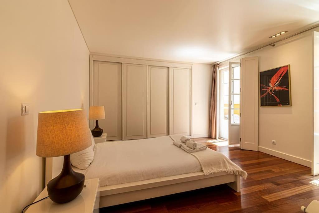 Chiado Deluxe Terrace 3 Bedroom * Lisboa