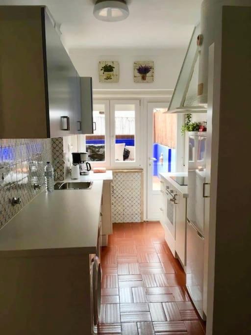 Charming Terrace Flat Center And Trendy Location Apartamento