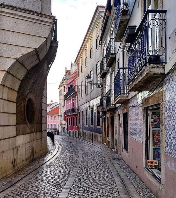Charming Terrace Flat Center And Trendy Location * Lisboa