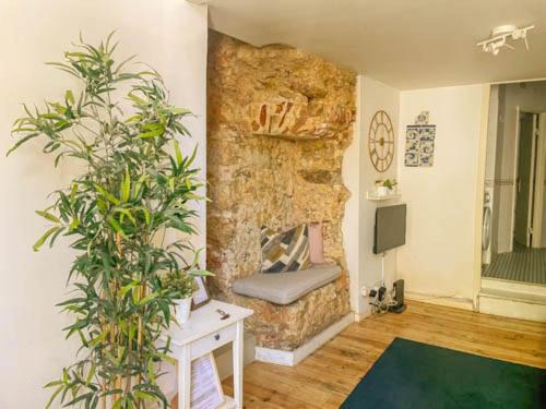 Apartamento Historical Bica - 3 Bedroom