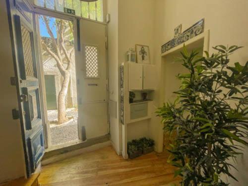 Historical Bica - 3 Bedroom Apartamento Lisboa