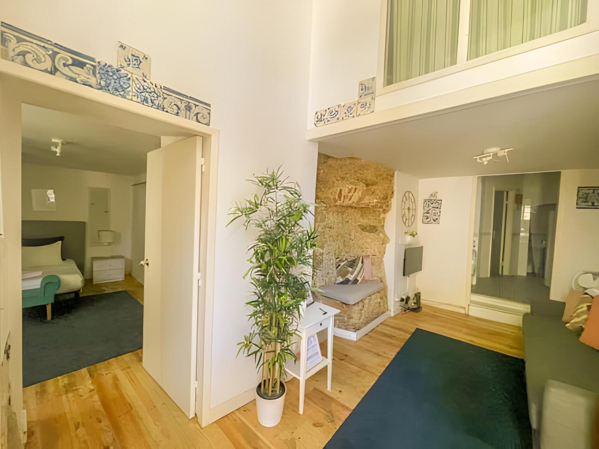 Historical Bica - 3 Bedroom Apartamento