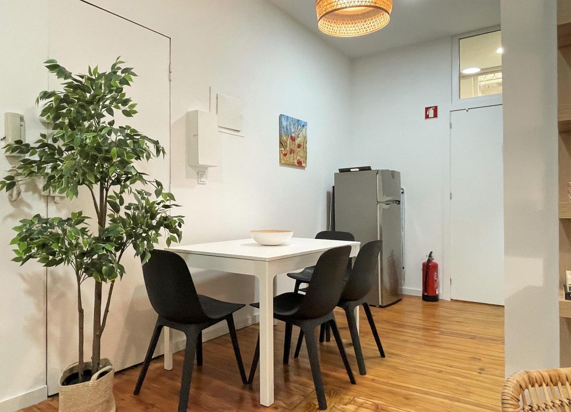 Sj2e Heart Of Baixa New Air Conditioning Spacious And Lovely Apartamento