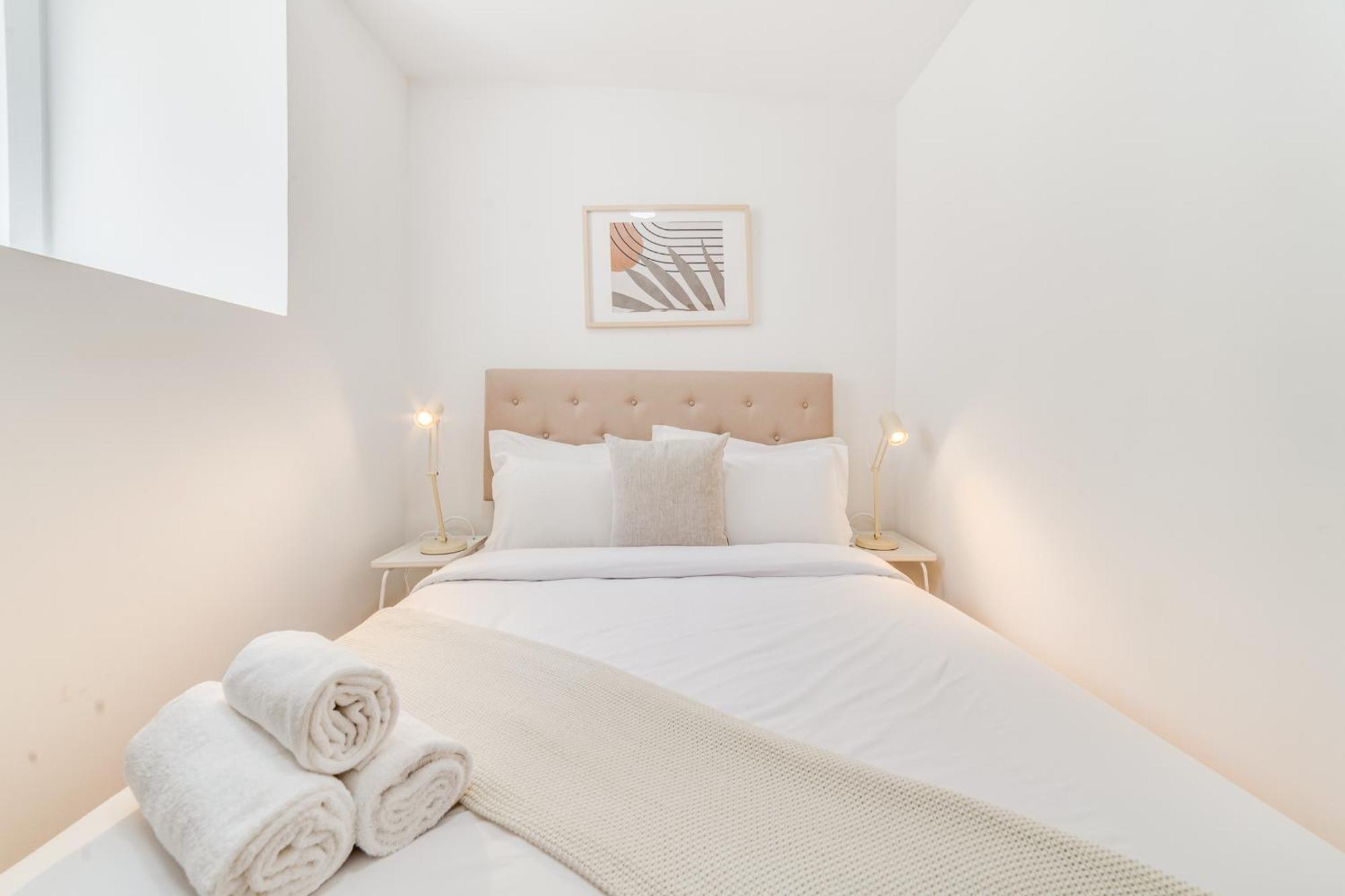 Apartment By The River - Alcantara *